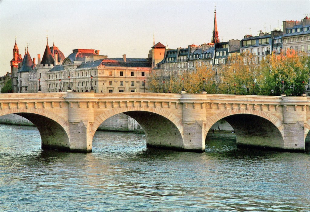 Idée visite à Paris, découvrez l'église Saint Sulpice et le pont Neuf2